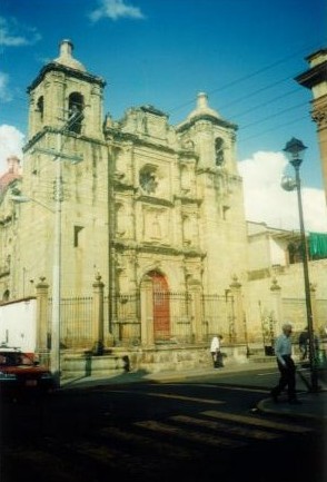 Otra iglesia de cantera verde